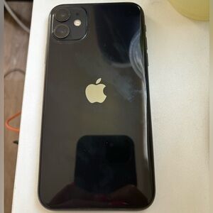 Black IPhone 11 64GB